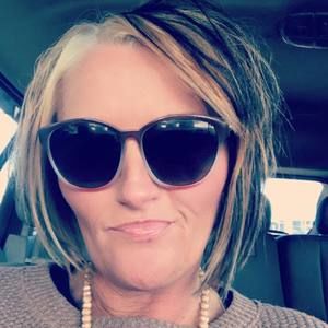 Meet your Posher, Rena